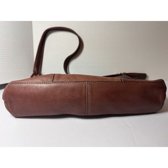 Etienne Aigner Vintage Leather Shoulder Bag Medium Brown Brass Hardware EUC - Picture 11 of 14